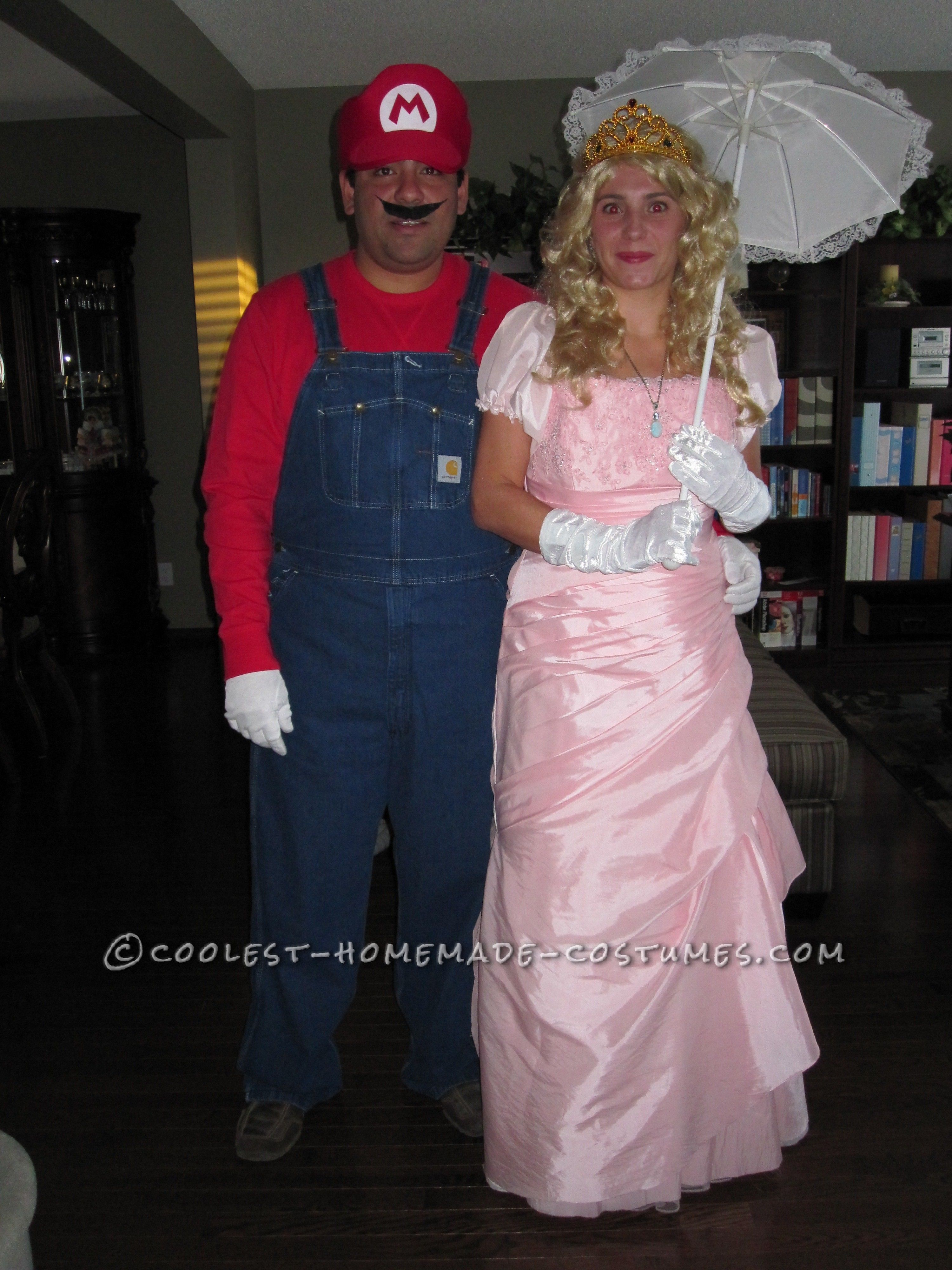 Coolest Princess Peach And Mario Couple Costume Cute Couples Costumes Homemade Couples