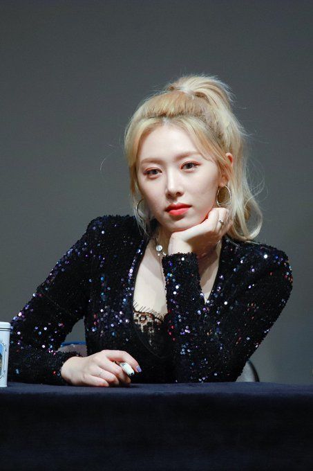 hong euijin do you want more evergreen sonamoo just hong euijin do you want more evergreen sonamoo just