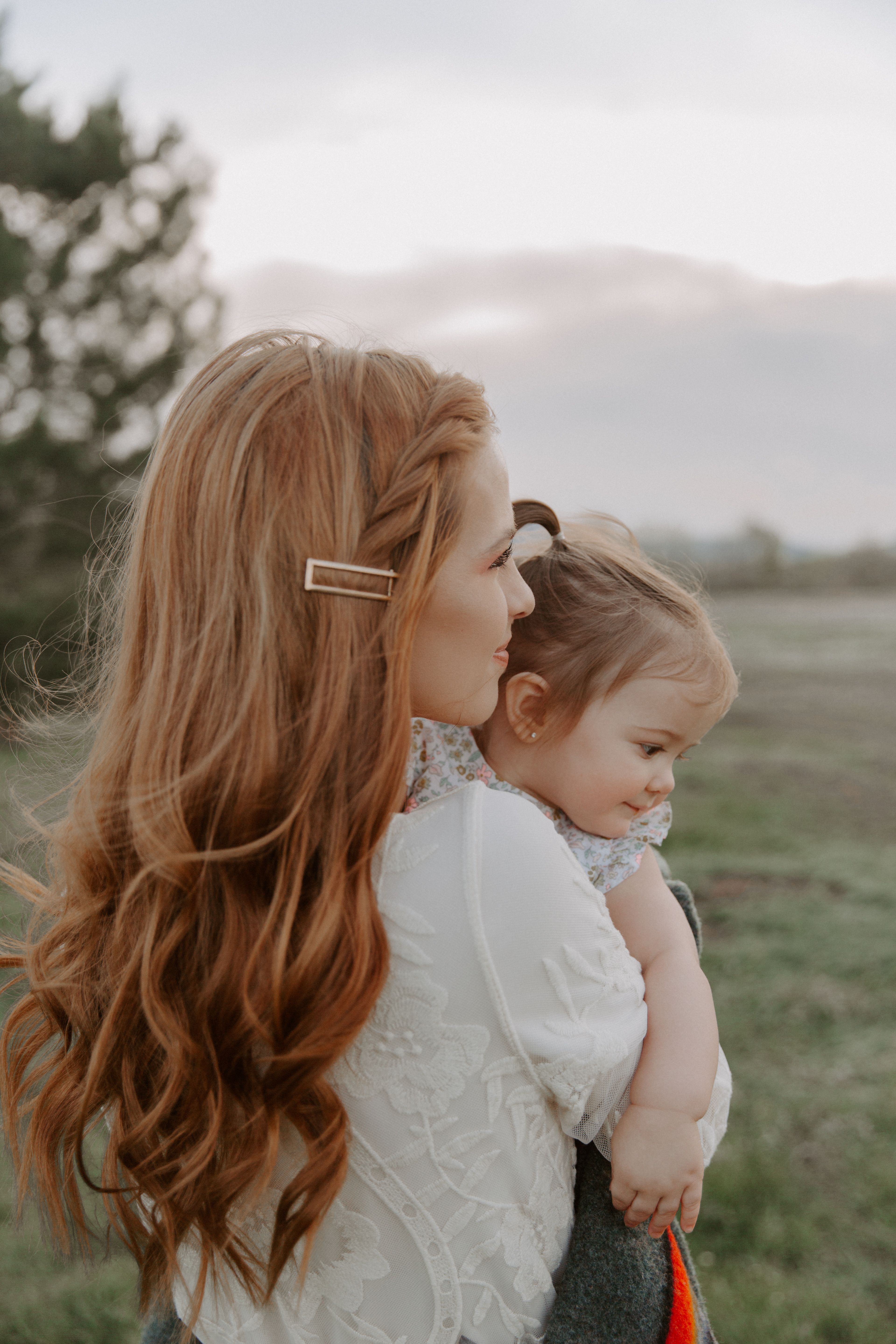 Mommy Daughter Photos, Mother Daughter Pictures, Mother's Day Photos, Family Photos, Holiday Photos Outfits, Mommy And Me Photo Shoot, Motherhood Photography, Baby Photography, Photo Outfit