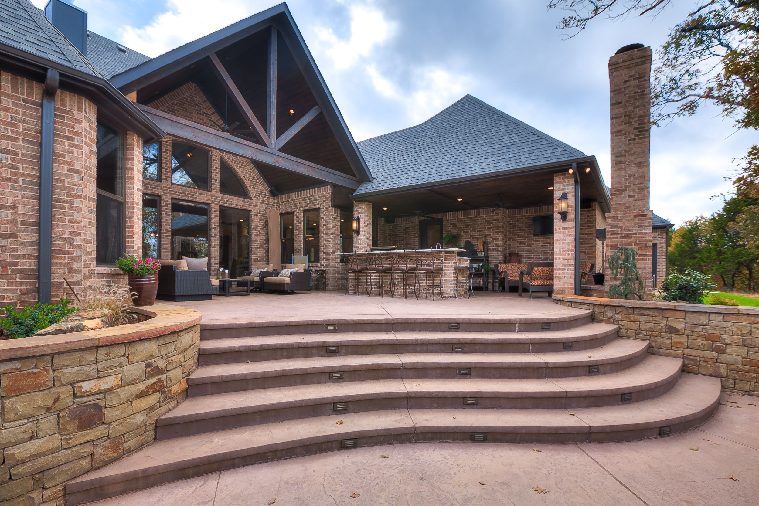 Could this outdoor living space get any better? # ... Could this outdoor living space get any better? # ... on Awesome Outdoor Living Spaces id=37649