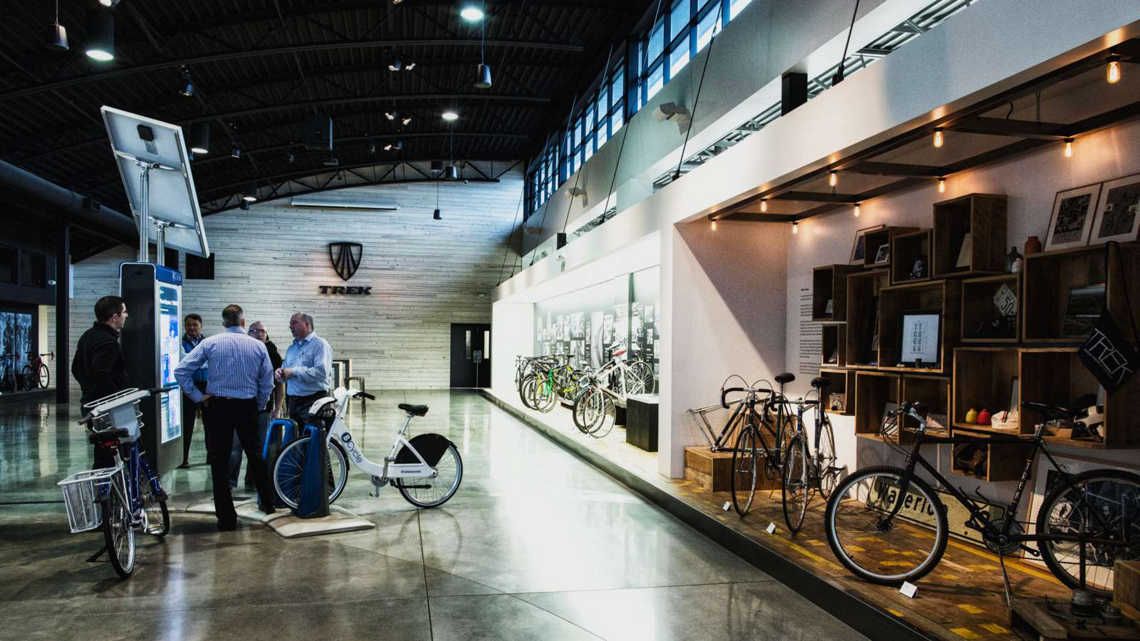 Visitor Tour Trek Bikes Travel Trek Bikes Trek Bike