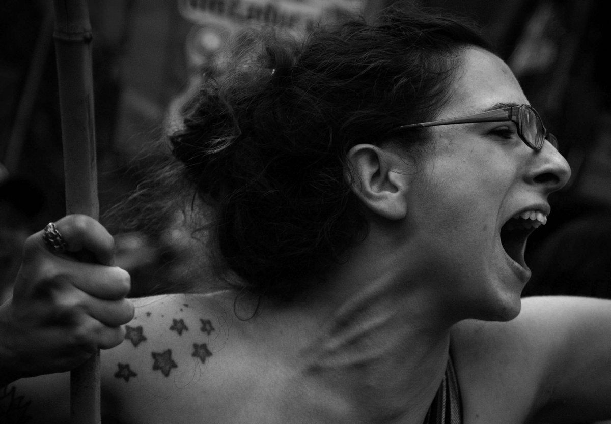 Un año después de la primera convocatoria por #NiUnaMenos, más de cien plazas de todo el país volverán a ser escenarios de la marcha contra la violencia machista. Según datos de La Casa del encuentro, entre el 1 de junio de 2015 y el 31 de mayo de 2016 275 mujeres fueron asesinadas en manos de varon Thing 1, Home, May 31, Summoning, Being A Woman