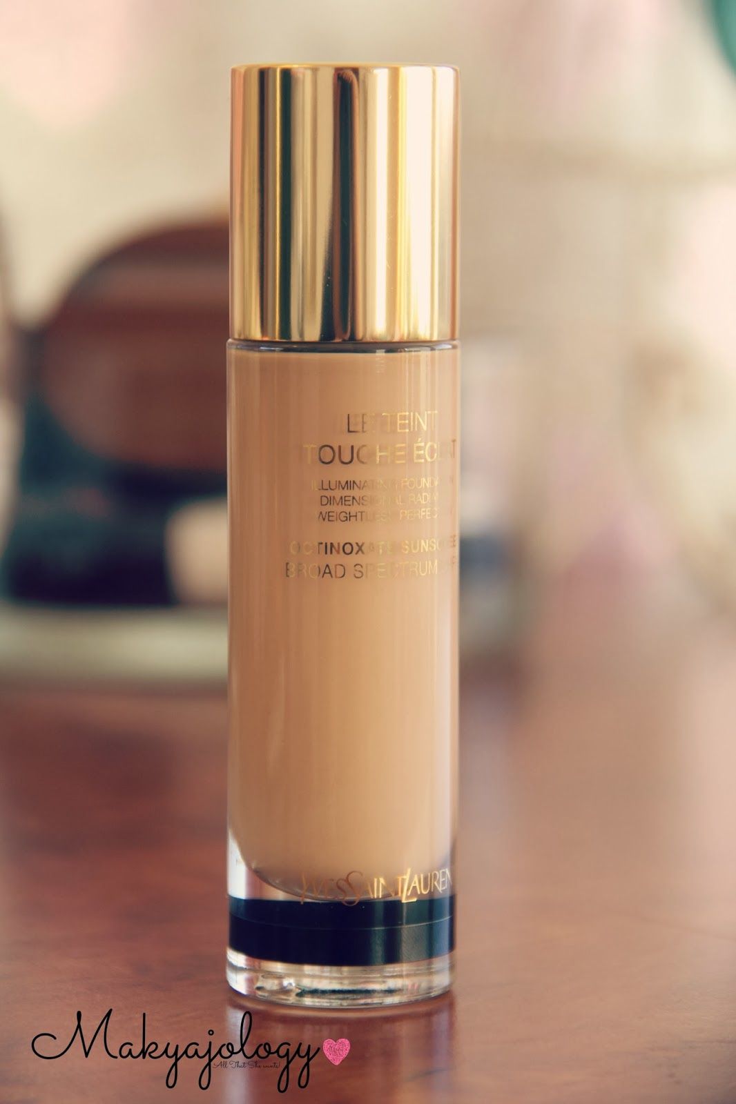 Best Foundation Ever Cuz It S Very Natural Lightweight Have You Tried It Before افضل فاونديشن جربته جدا طبيعي و خفيف على البشرة Beauty Lipstick