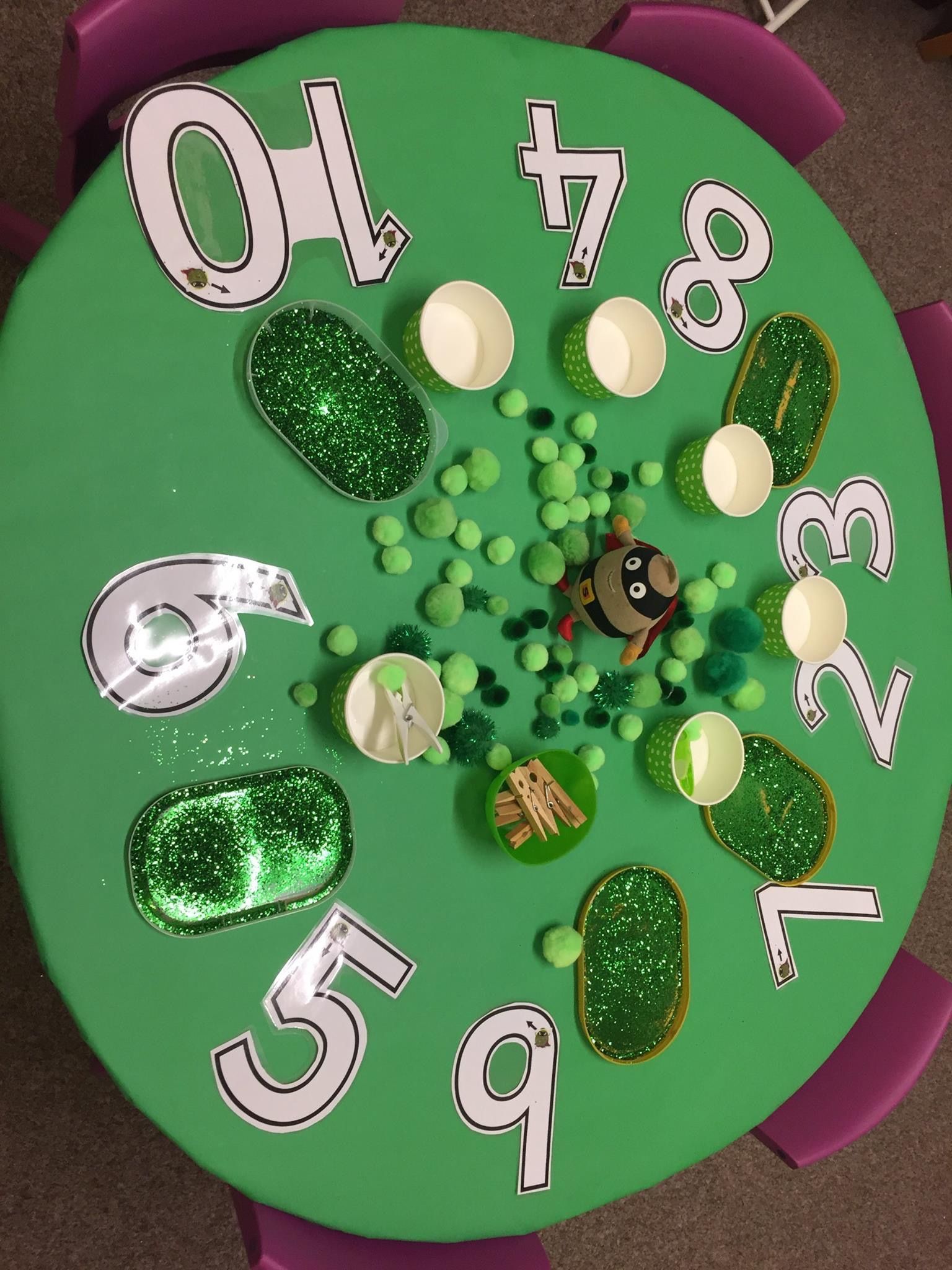 Evil pea counting Supertato, Preschool fine motor