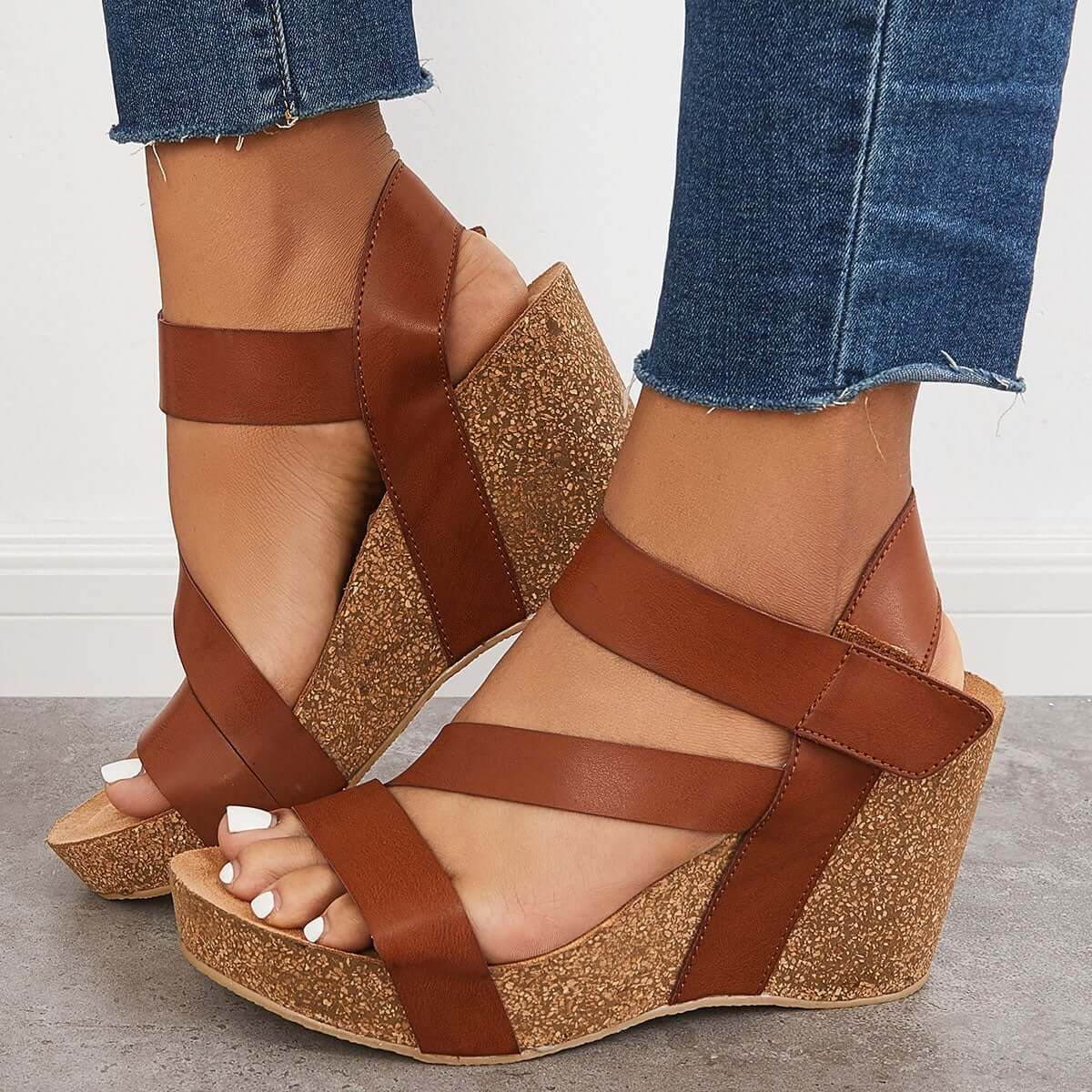 Style: ComfyType: SandalsHeight: Wedge (about 6 cm)Size Fit: True To SizeToe: Open ToeMaterial: Synthetic sole Stylish soft upper and elastic sole, flexible, comfortable, skin-friendly, breathable.This perfect women's sandals can be easily matched with everyday casual wear and become a must-have in summer! Brown Wedge Sandals, Summer Sandles, Black Wedge Shoes, Pink Wedges, Spring Sandals, Low Wedges, Shoes, Vestidos, Recipes