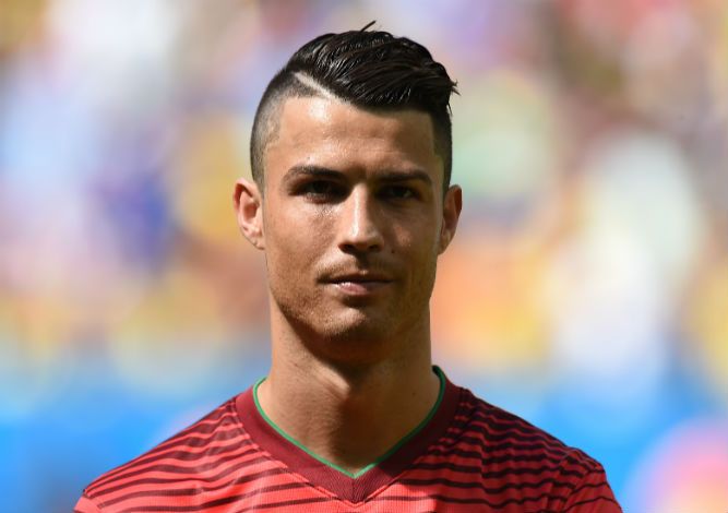 Pin by Sara Ribeiro on ♚ Cristiano Ronaldo ❤ CR7 ♚ Pinterest - corte de cristiano ronaldo Pin by Sara Ribeiro on ♚ Cristiano Ronaldo ❤ CR7 ♚ Pinterest - corte de cristiano ronaldo