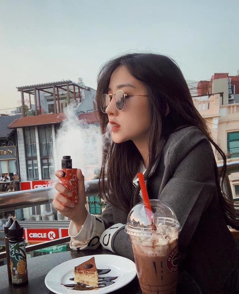 Truyện sex Chứng kiến cô giáo chơi some