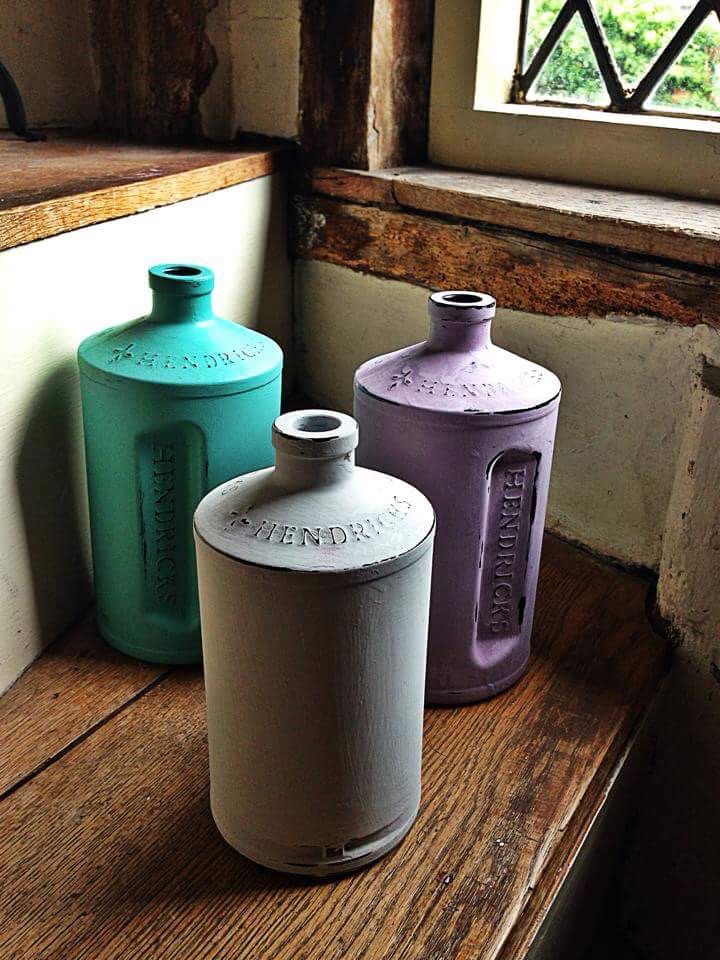 kuhle dekoration beleuchtung garten ohne strom, a collection of hand painted hendricks gin bottles. 1 set available, Innenarchitektur