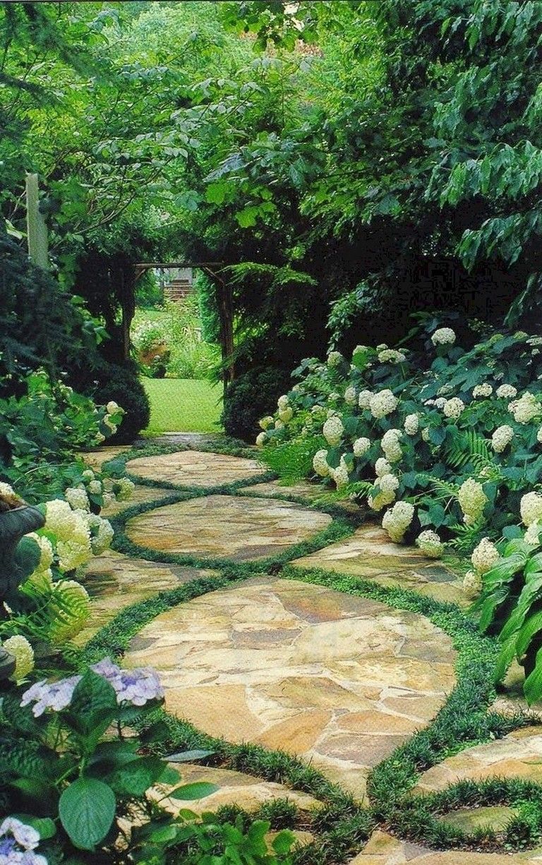 12 Stunning Garden Paths and Walkways Ideas - Cool Web Fun Garden Walkway, Garden Paths, Outdoor Garden, Backyard Garden, Front Garden Path, Garden Art, Stone Landscaping, Backyard Landscaping, Landscaping Ideas