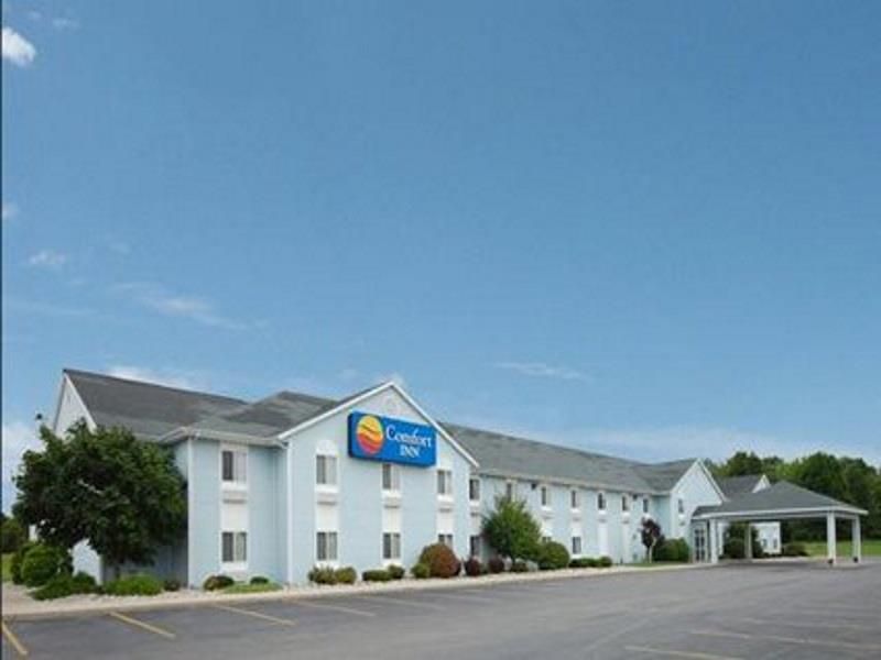 The University Inn Ann Arbor Located In Ann Arbor Michigan Only Moments Away From The University Of Michigan Campus This Hotel Offers Comfortable Accommodation