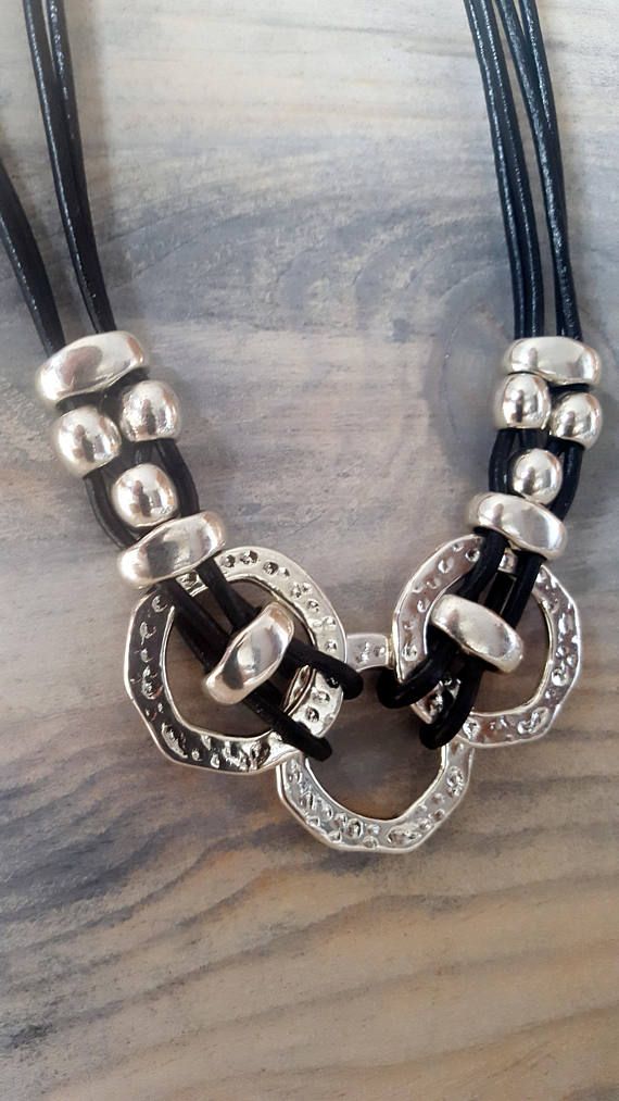 woman leather necklace, endless Ring, Statement pendant, Boho, beach woman fashion necklace, Gypsy Ring woman leather necklace, endless Ring, Statement pendant, Boho, beach woman fashion necklace, Gypsy Ring