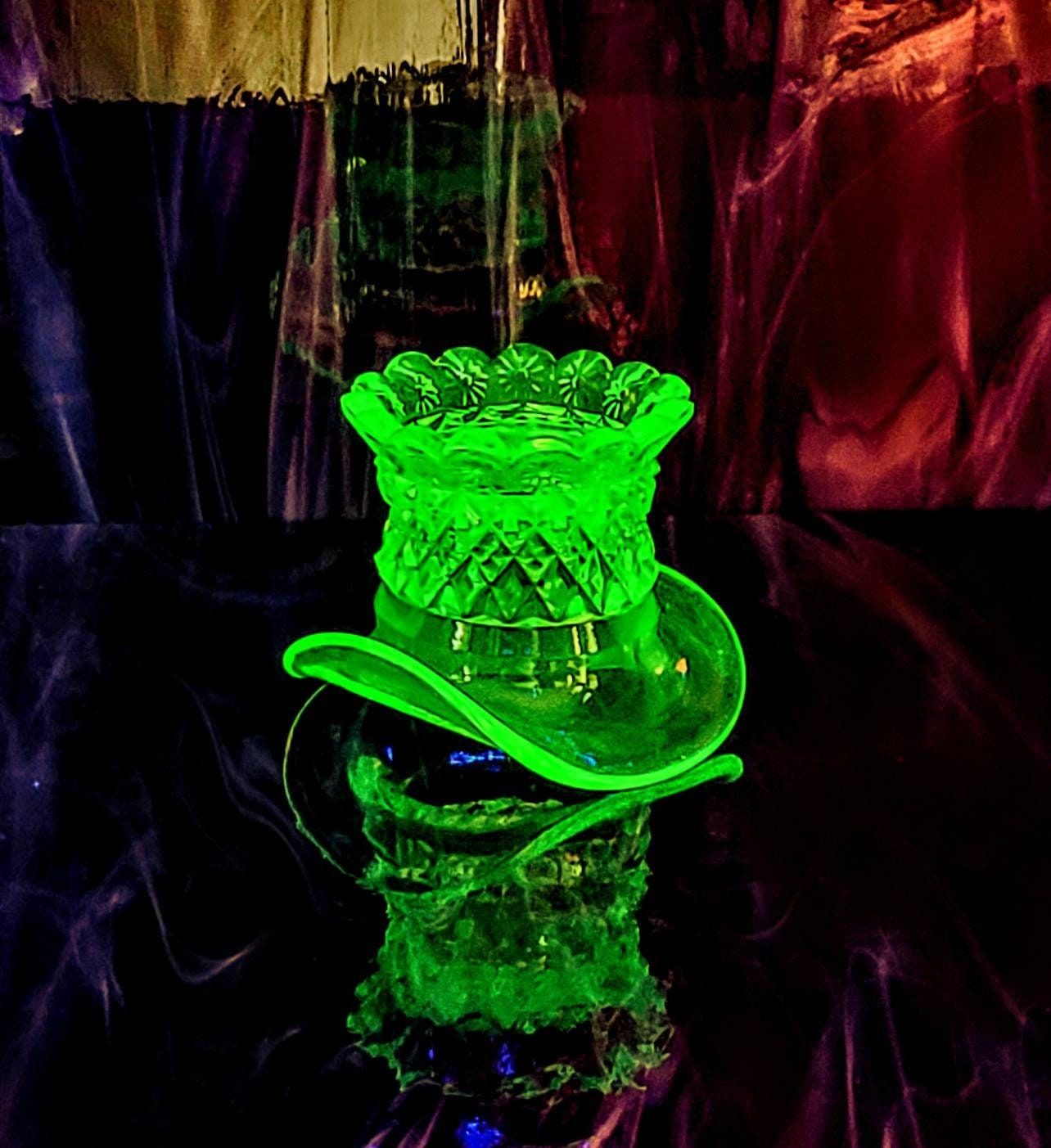 "Antique EAPG Vaseline Uranium National Glass Company (Riverside Works) (Wellsburg-WV, Operated: 1899-1904) Petticoat Pattern Hat Shaped Toothpick Holder Circa 1899 Approximately: 2 1/4\" Height 3\" Diameter Pristine Specimen As Shown in David Petersons Vaseline Glass: Canary to Contemporary Photo listing page 104 item 1183, page 131 item listing. Pristine Specimen Thank you very much for stopping in for a visit. We ship with USPS and ensure all items at purchase price. All items will be shipped Petticoat Pattern, Steuben Glass, Spring Equinox, Antique Glassware, Vaseline Glass, Finders Keepers, Glass Company, Riverside, Casey