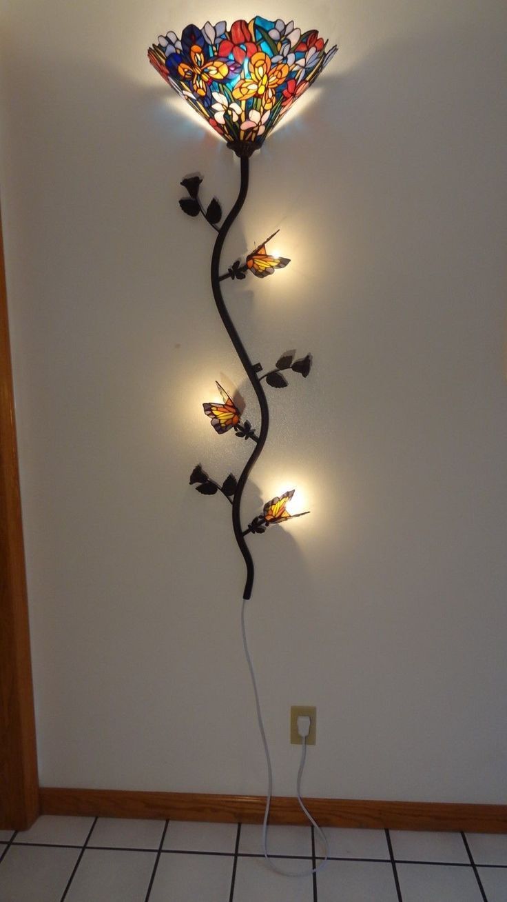 Best article about APPLIQUE MURALE TIFFANY | by Hanifah Ihsani | Medium Mosaic Stained, Stained Glass Lamps, Stained Glass Designs, Stained Glass Projects, Stained Glass Patterns, Mosaic Glass, Tiffany Glass, Applique Art Deco, L'art Du Vitrail