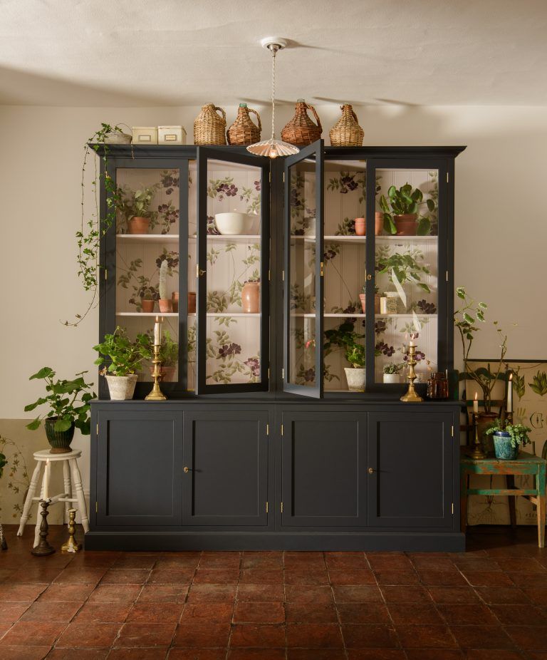 Home Interior, Interior Design, Interior Ideas, Painted Cupboards, Painted Walls, Painted China Hutch, Blue Cabinets, Devol Kitchens, Kitchen Trends