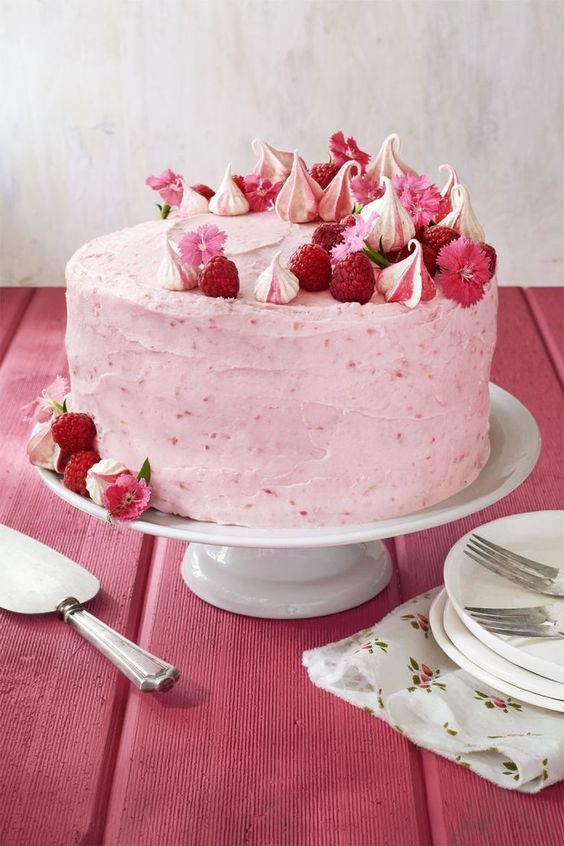 Raspberry Pink Velvet Cake with Raspberry Cream Cheese Frosting Food Cakes, Cupcake Cakes, Rose Cupcake, Cupcake Toppers, Cupcake Icing, Just Desserts, Delicious Desserts, Dessert Recipes, Easter Desserts