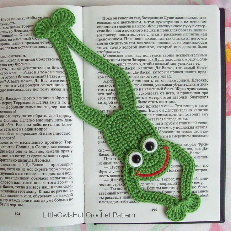 061 Frog Bookmark [ "061 Frog Bookmark Crochet pattern by Kate
