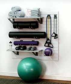 Home Fitness Kit | storeWALL Storage Kits | storeWALL Home Fitness Kit - Mit dem storeWALL Home Fit...