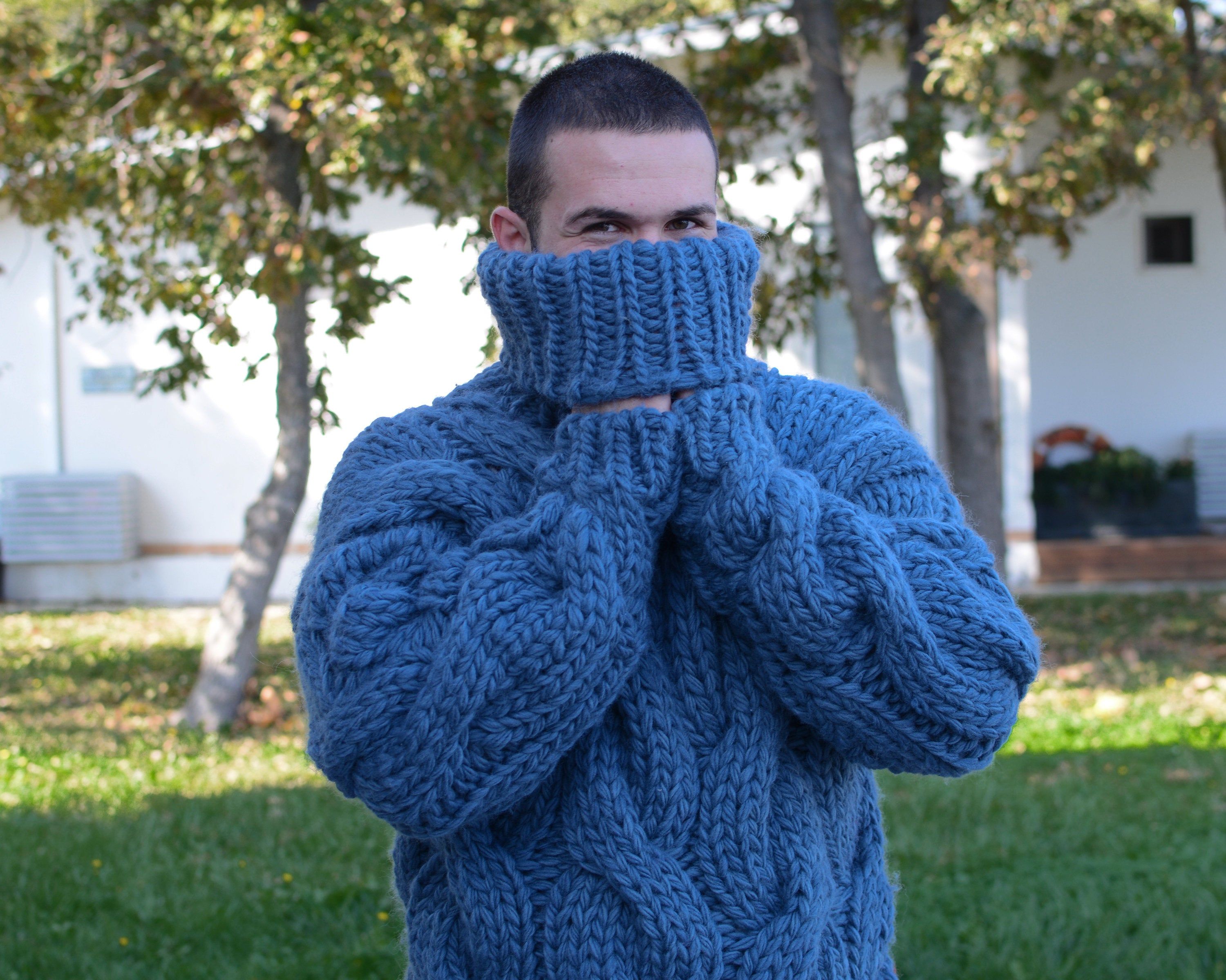 Mega Thick Hand Knitted pure Wool Sweater Blue Soft Mega Thick Hand Knitted pure Wool Sweater Blue Soft