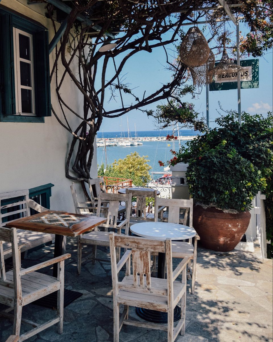 Greece Travel Outfits, Greece Travel Guide, Greece Beach, Greece Trip, Skopelos Greece, Greek Town, Greece Culture, Greece Food