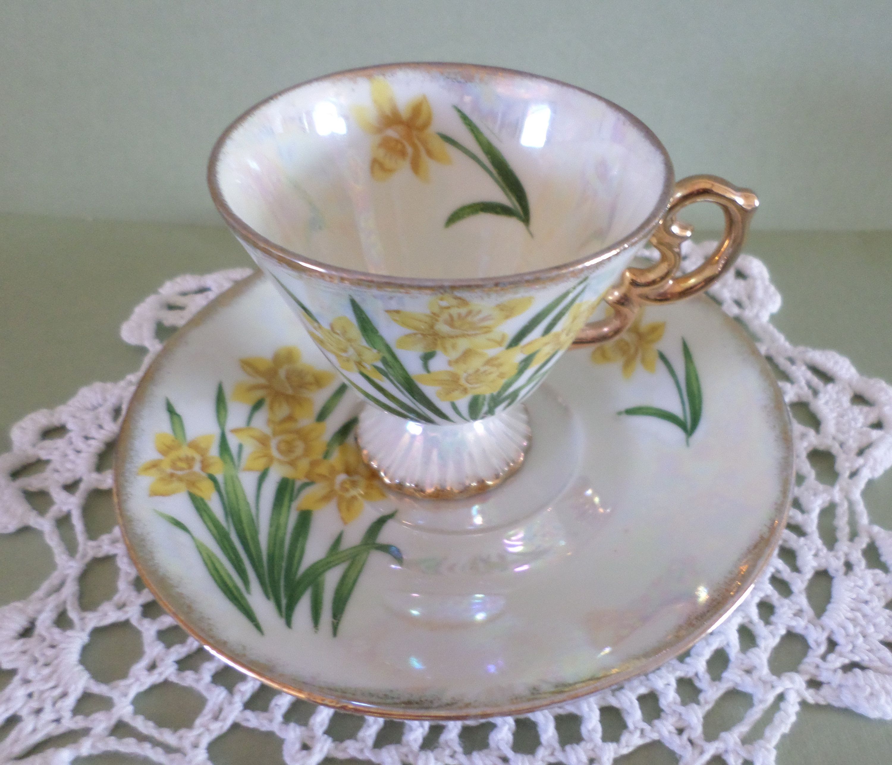 Vintage Daffodil Tea Cup And Saucer Set March Flower Teacup Etsy Tea Cups Cup And Saucer Set Tea Cups Vintage