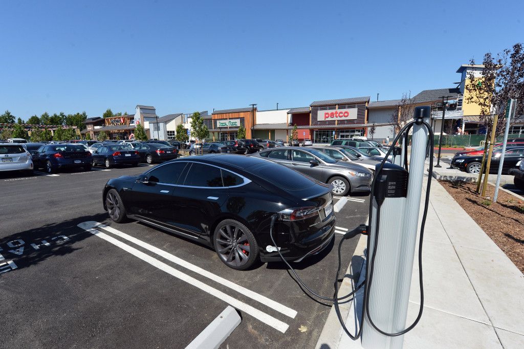 Steve Hanley Explains the US Federal EV Tax Credit for