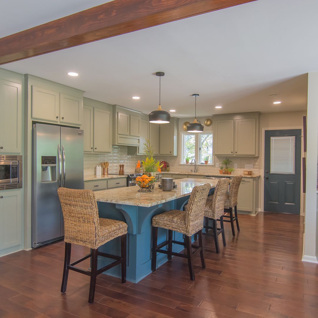 HGTV HomeTown An Island for All Season 2 Kitchen | New house - kitchen