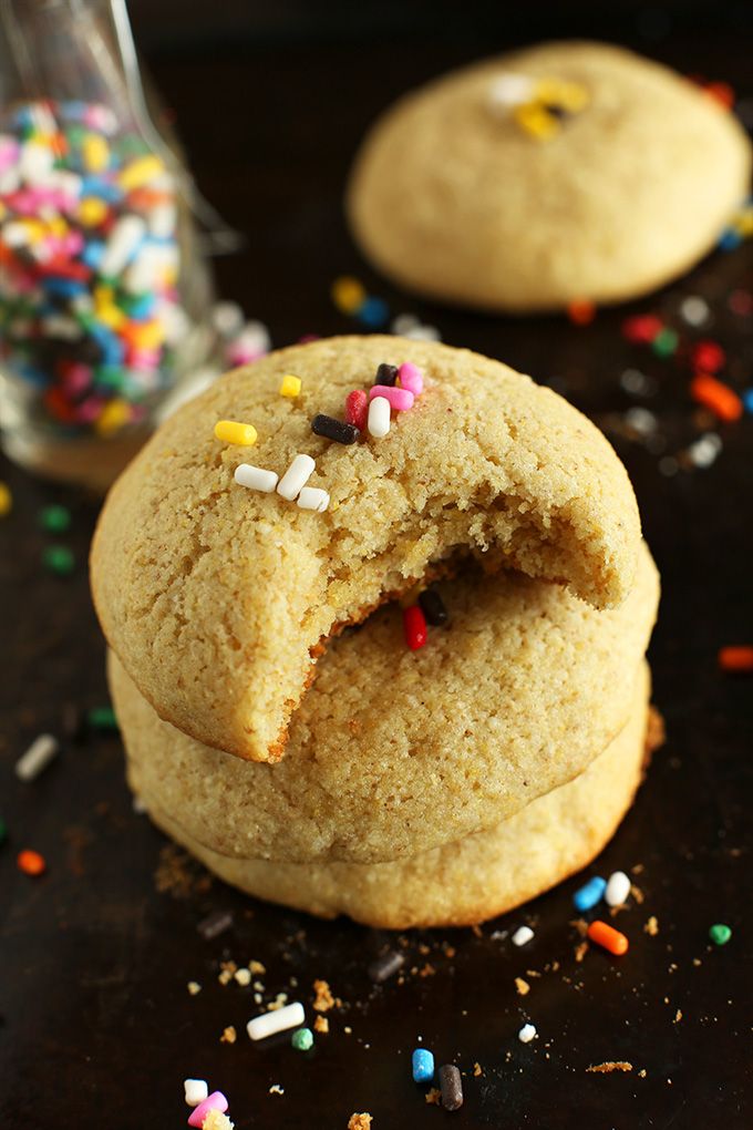 Can You Substitute Applesauce For Butter In Cookie Recipes Substitute Applesauce For Oil In Recipes Healthy Baking Substitutes Healthy Baking Baking With Applesauce