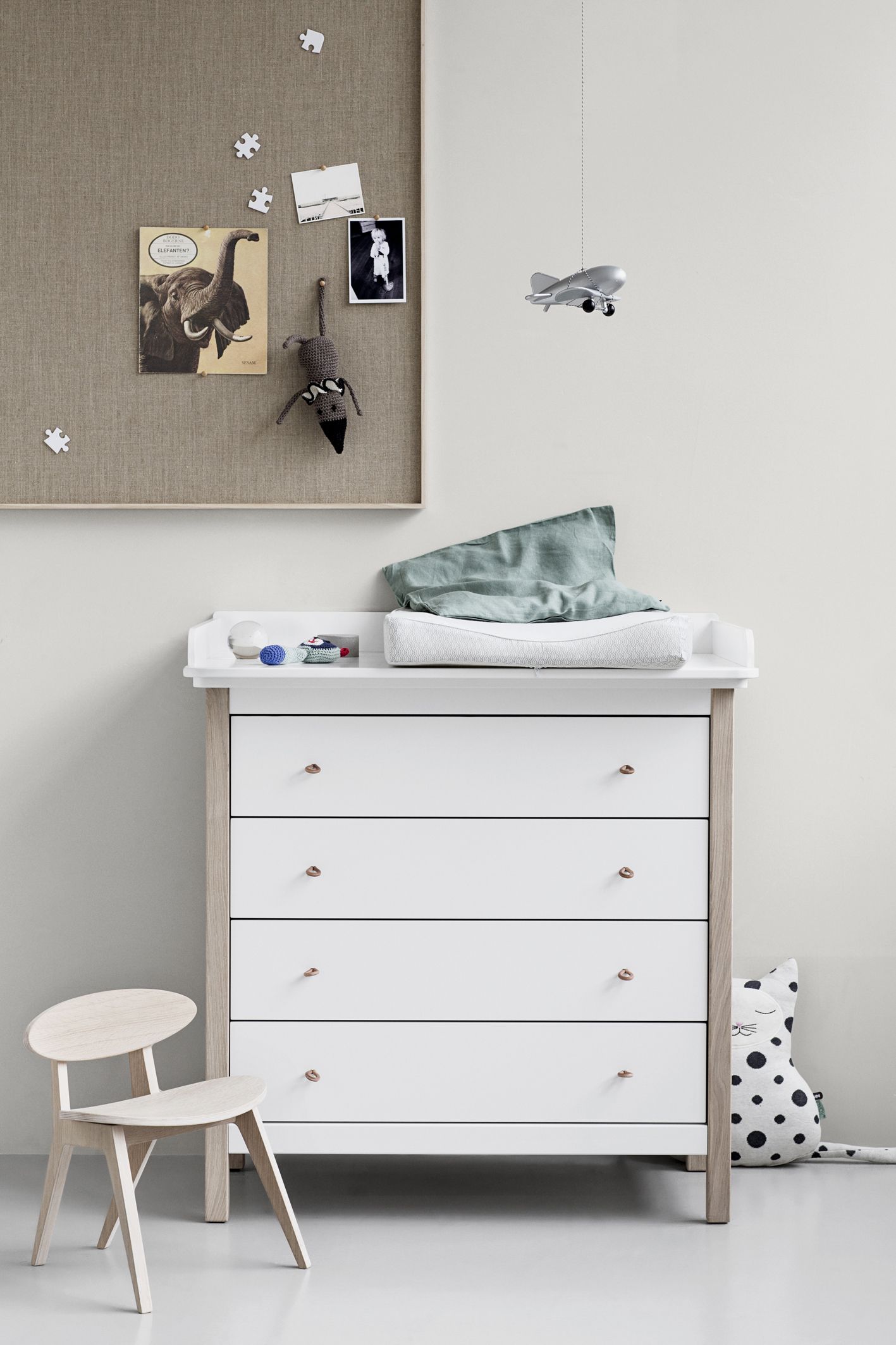 Wood Collection Nursery Dresser And Pingpong Chair Wood Collection Nursery Dresser And Pingpong Chair By Oliver Furniture
