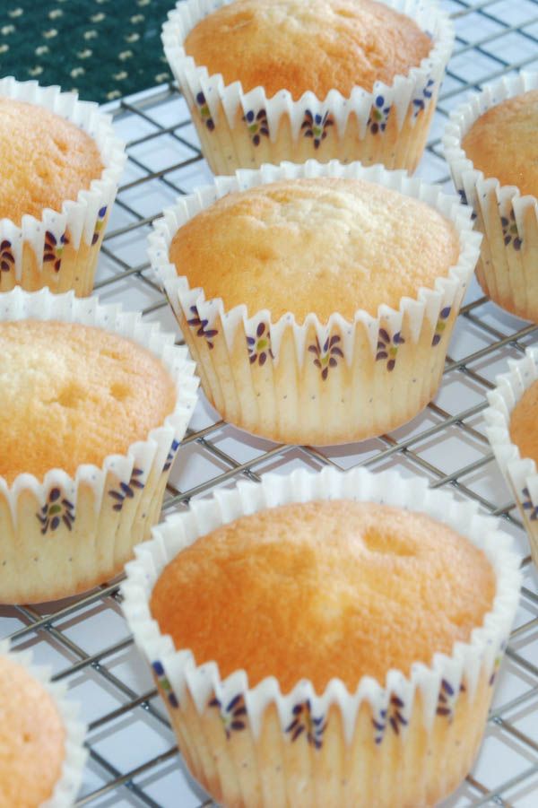 Vanille cupcakes: den perfekte vanille cupcake opskrift! | Opskrift ...