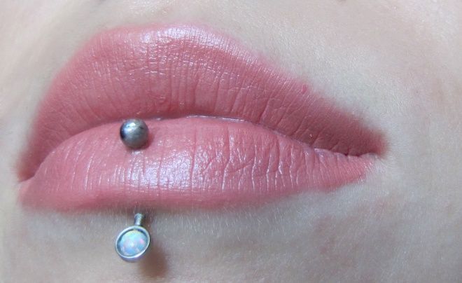 Трое из ларца Tom Ford Lip Color. # 10 Black Dahlia # 13 Blush Nude # 01 Spanish Pink Black Dahlia, Pink Lips, Tom Ford, Spanish, Blush, Nude, Nose Ring, Jewelry, Color