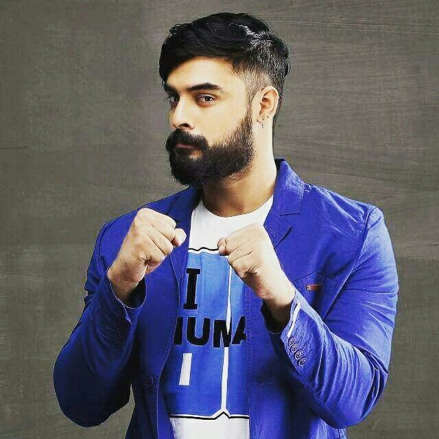 Tovino Thomas Mom Pictures Actors Images Favorite Celebrities