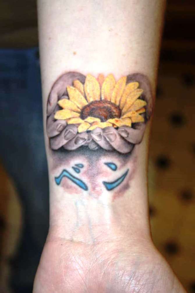 20 Sunflower Tattoos | Татуировки, Татуировка в виде подсолнечника и