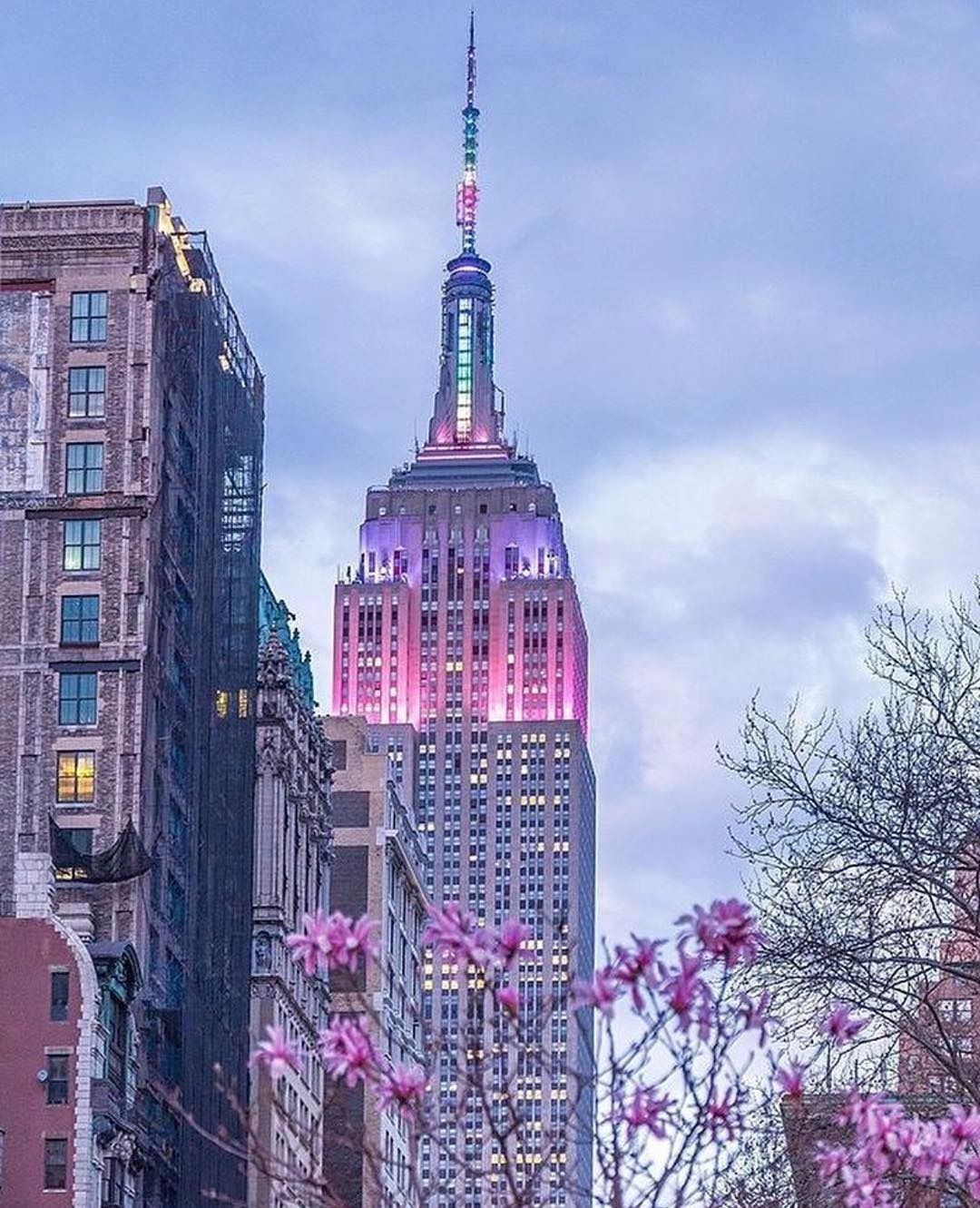 4 665 Likes 9 Comments Urban Outfitters Nyc Uonewyork On Instagram We Ny Uonewyork Nyclovesnyc Empire State Building Empire State New York