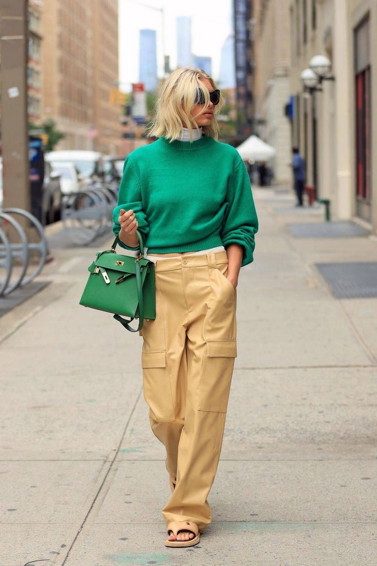 Elsa Hosk Out In New York September 7 2022 En 2022 Estilo elsa-hosk-out-in-new-york-september-7-2022-en-2022-estilo