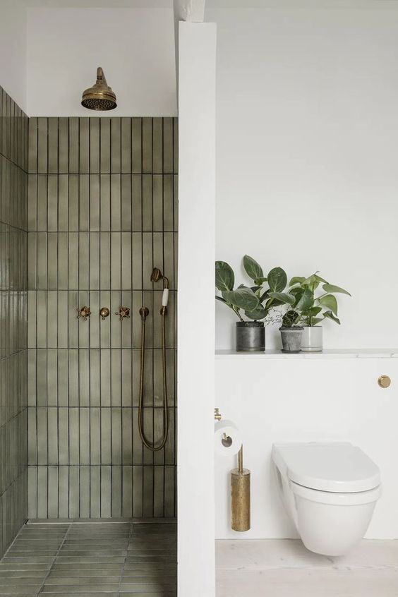 Lawless Design rounds up some modern eclectic bathrooms that use tile in unique cool ways #interiordesign #bathroomdesign #bathrooomideas #tileideas Bathroom Renos, House Bathroom, Loft Bathroom, Apartment Bathroom, Budget Bathroom, Small Shower Bathroom, 70’s Bathroom, Small Dark Bathroom, Bathroom Music