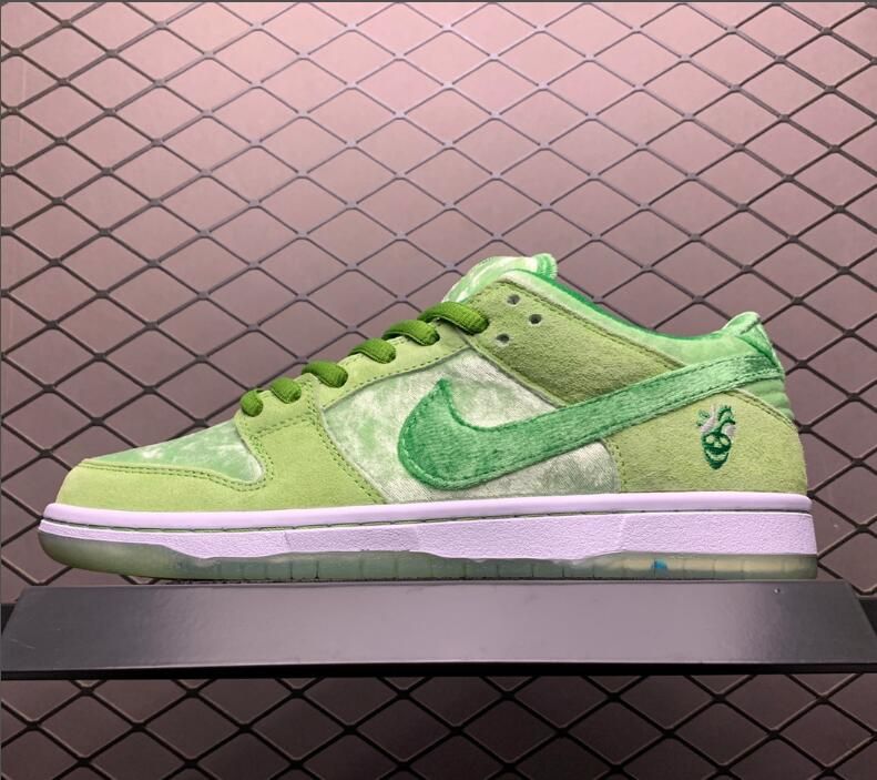 nike dunk sb low green