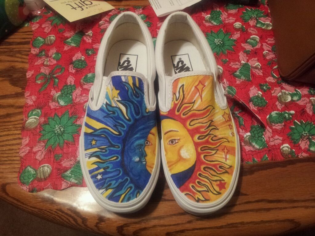 drawing on white vans