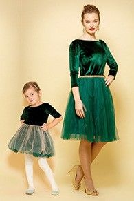 Set Rochii Mama Fiica Carla Din Catifea Si Tulle Cu Decoratiune In