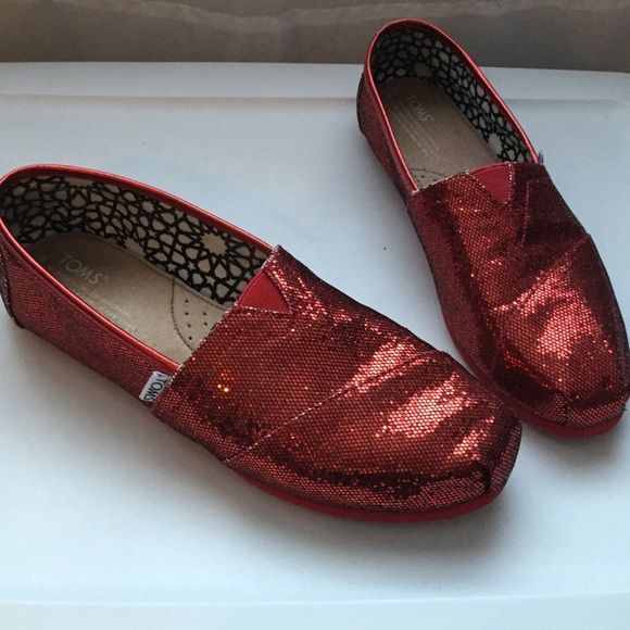 Toms Ruby Red Slip Ons In 2020 Red Slippers Ruby Red Slippers Flat Shoes Women
