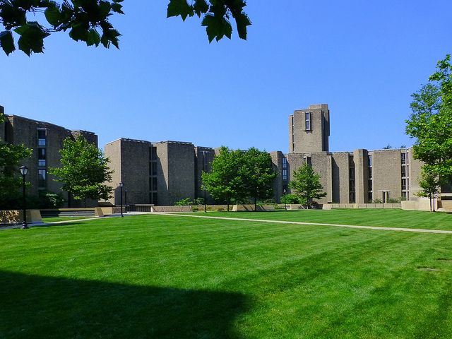 New Haven Ct Yale University Ezra Stiles College And Morse College University Architecture University University Campus