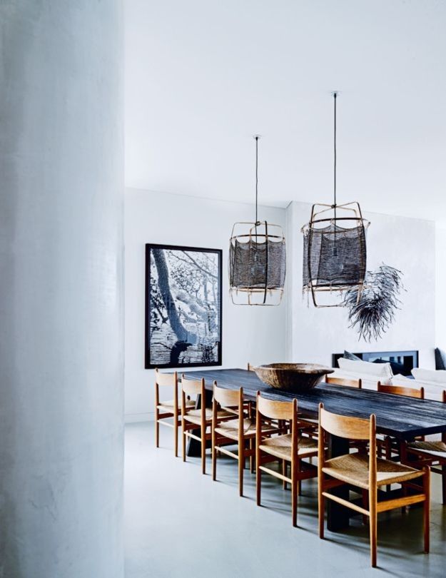 Gravity Home Dining room in a calm and authentic seaside home in - comedores elegantes Gravity Home Dining room in a calm and authentic seaside home in - comedores elegantes