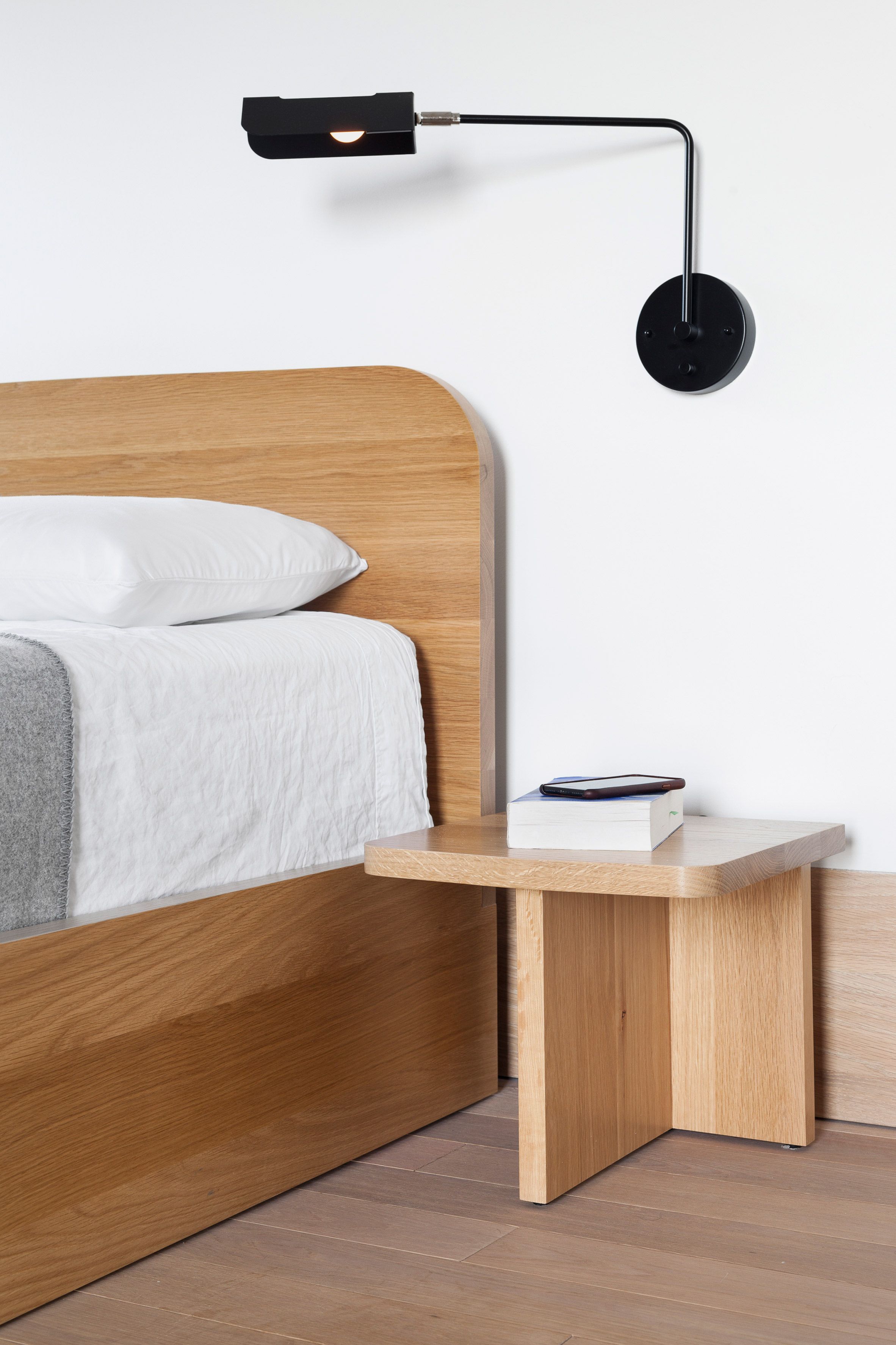 Beside Details Timber & Linen Design Via @Moshesafdie #Bedsidedetails #Interiordesign Beside Details Timber & Linen Design Via @Moshesafdie #Bedsidedetails #Interiordesign
