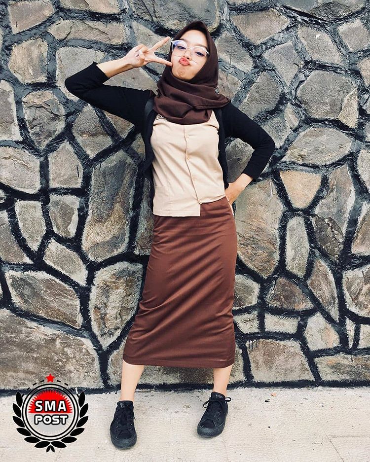 Sma Post Di Instagram Jangan Lupa Follow Akun Partner Bikini Post