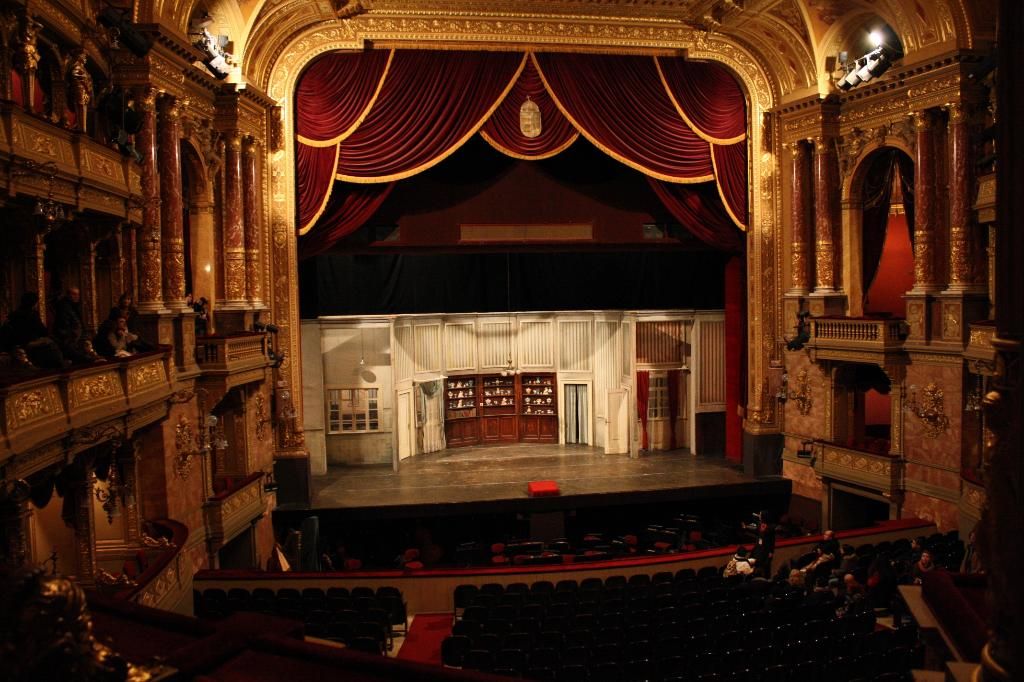 Budapest Operetta Theatre - Boedapest - Beoordelingen van Budapest Operetta Theatre - TripAdvisor Tour Around The World, Around The Worlds, Viking Cruises Rivers, Thermal Spa, Operetta, Art Nouveau Architecture, River Cruises, Danube, Concert Hall