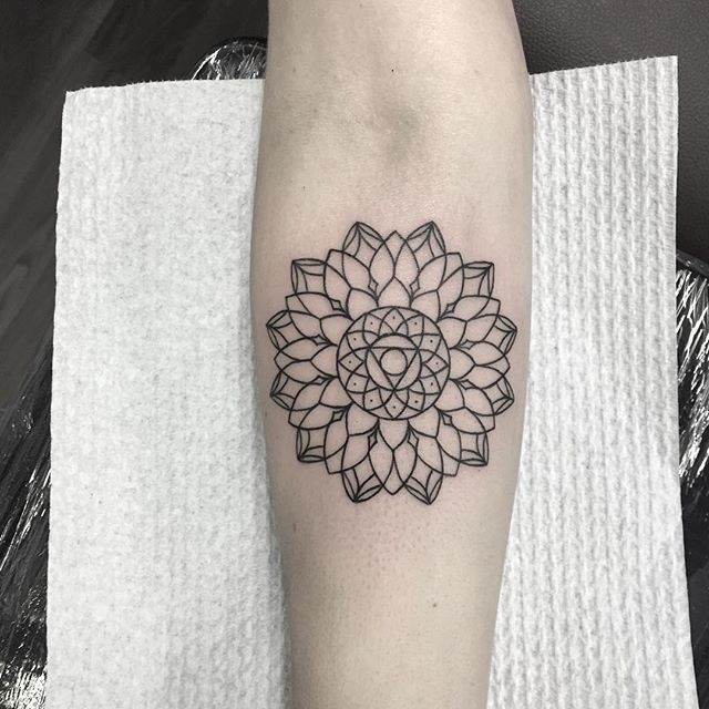 Instagram photo by Sharna Lee • Dec 23, 2015 at 12:25am UTC | Tatuaje