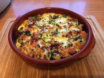 Low Carb - Fitness Auflauf mit Brokkoli und Hackfleisch - low carb - #Auflauf #Brokkoli #Carb #Fitn...