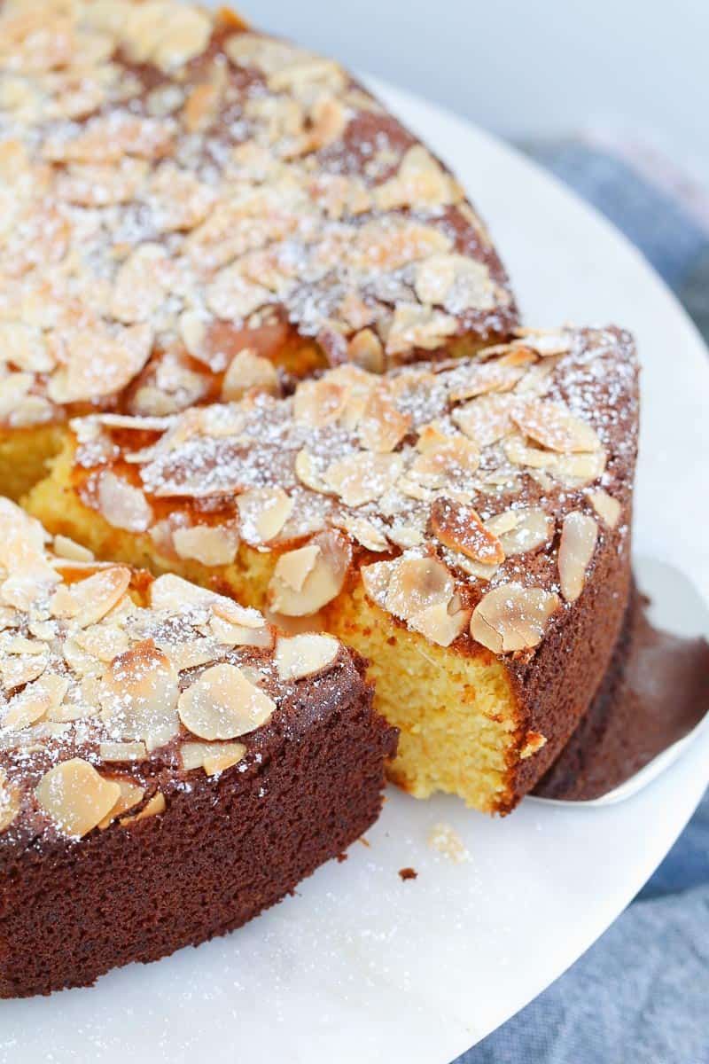 Gluten-Free Flourless Orange and Almond Cake