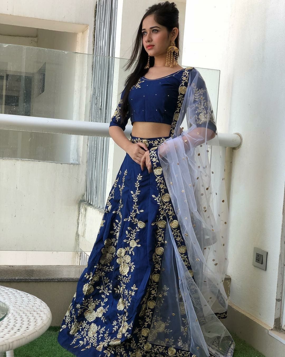 Jannat Jubair Rahmani | Traditional outfits, Lehnga designs, Indian outfits