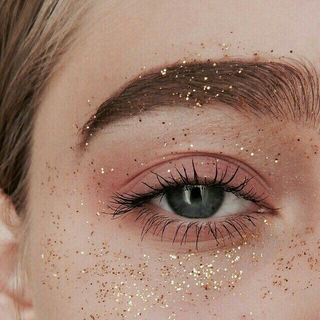 this look will be perfect for a star look