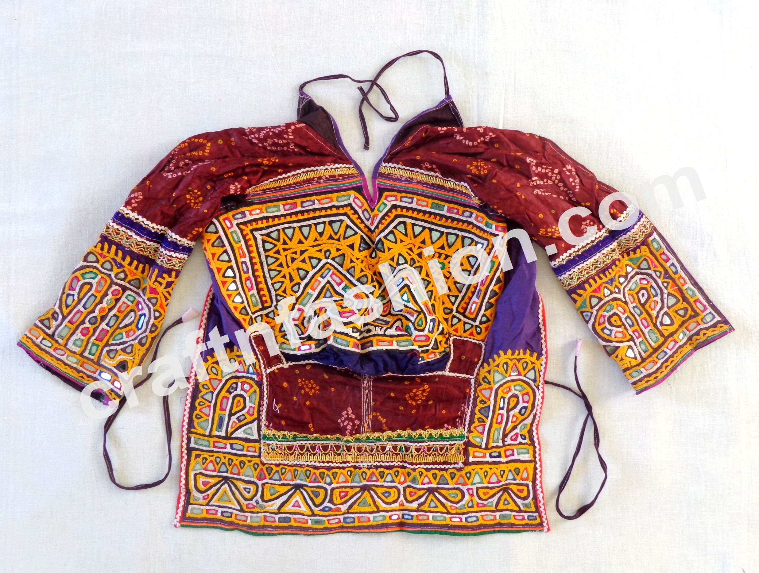Backless Mirror Work Top Hippie Gypsy Gujarati Gamthi Blouse-Kutch Embroidery-Rabari Work Banjara Bohemian Women/'s Long Navratri Blouse